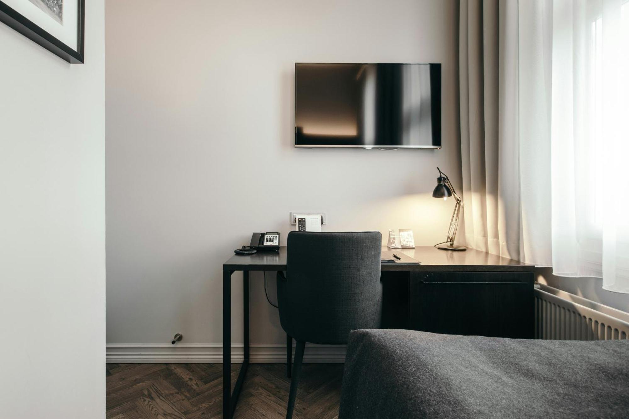 Small Single Room