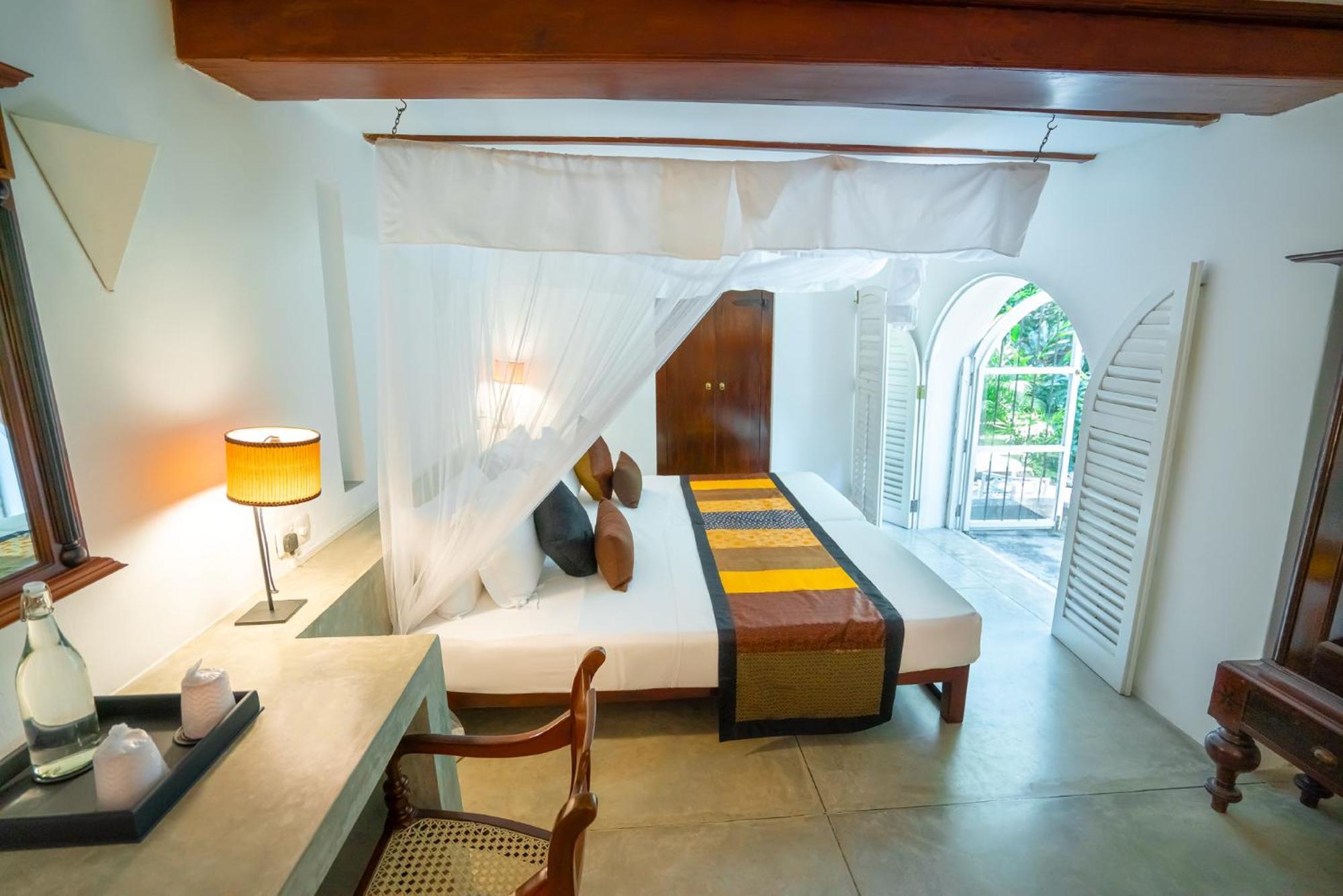 Monkey Puzzle Room With Garden View