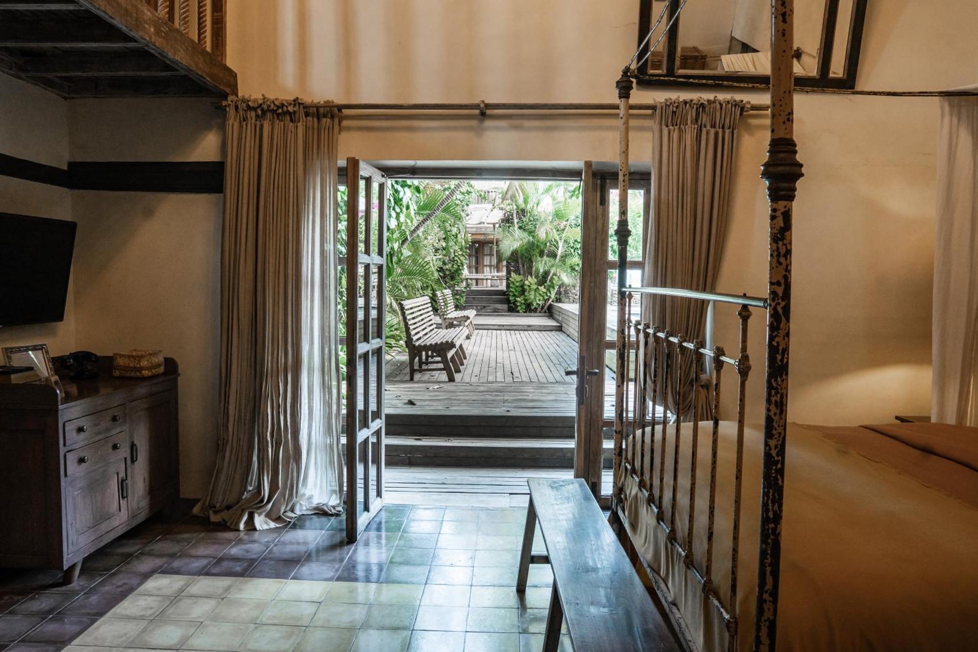 Family Garden Room Complimentary Afternoon Tea