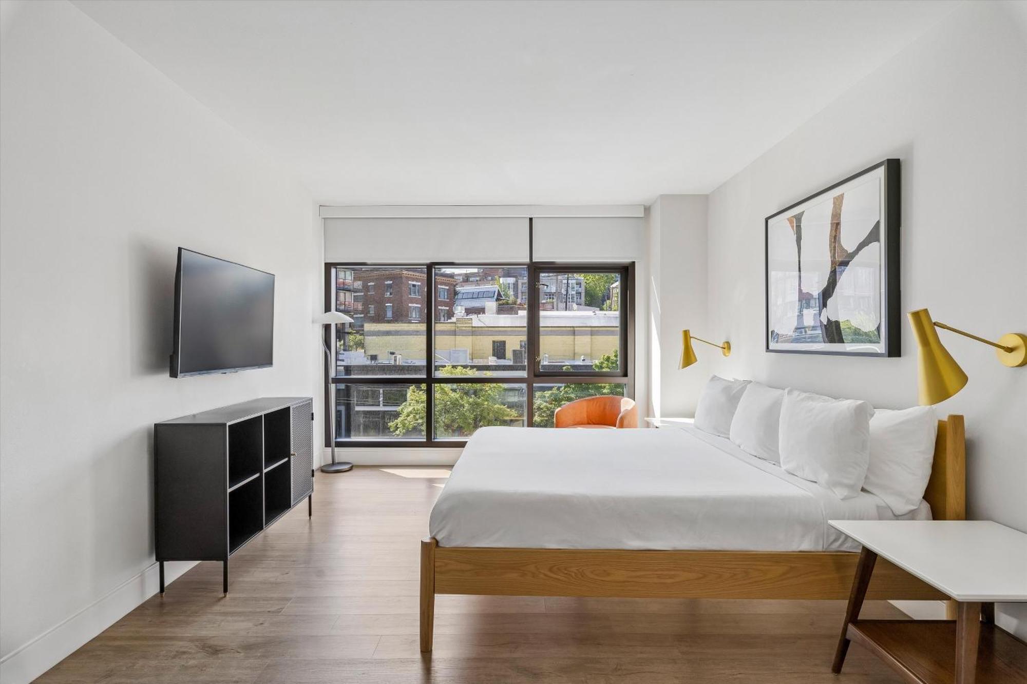 1 Bedroom King (Self Check-in)