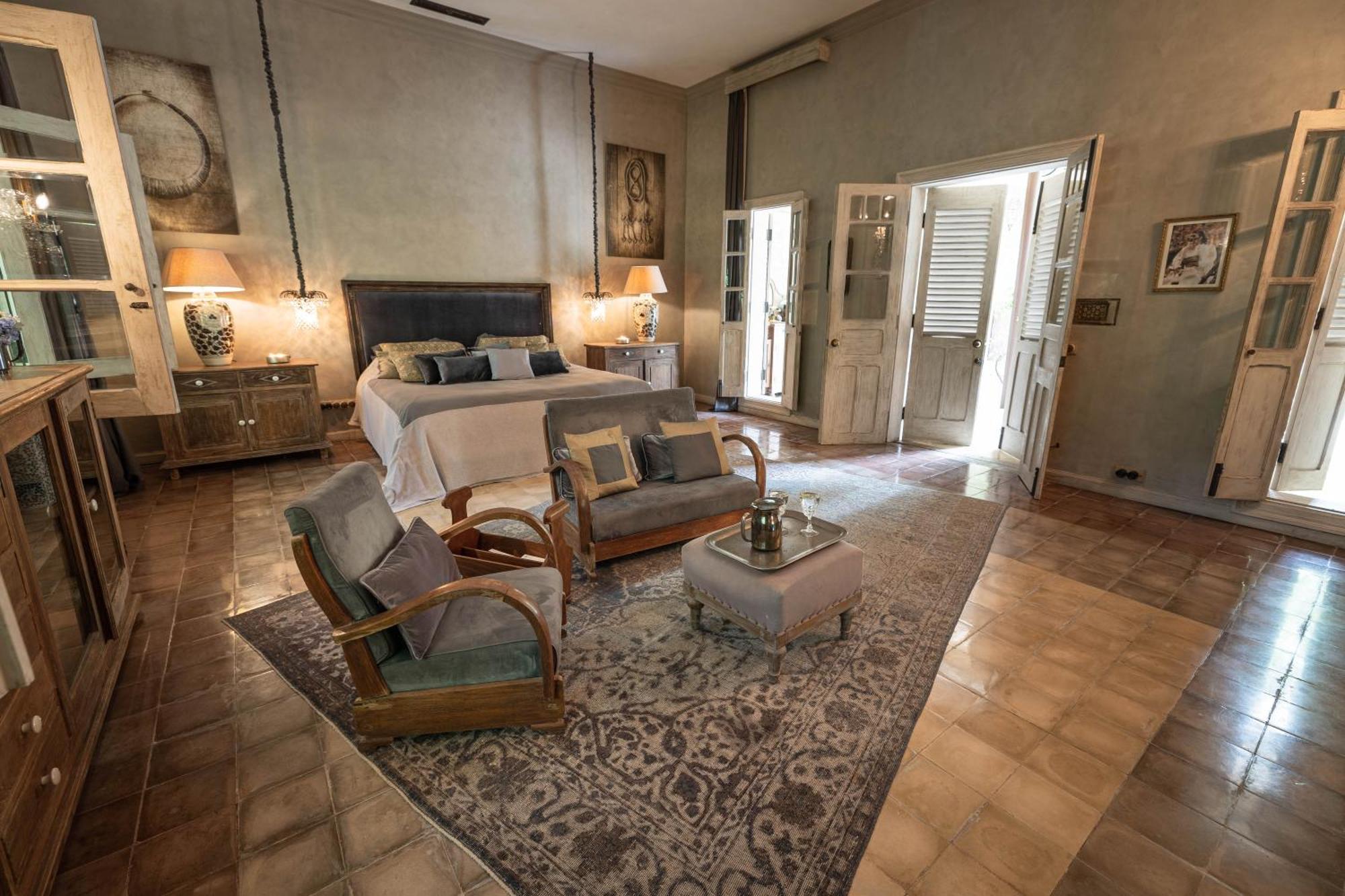 Signature Suite Complimentary Afternoon Tea