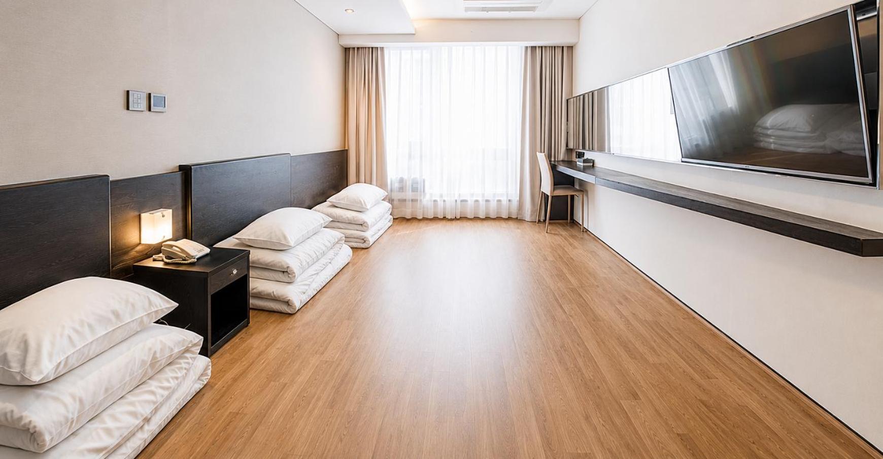 Korean-Style Family Room