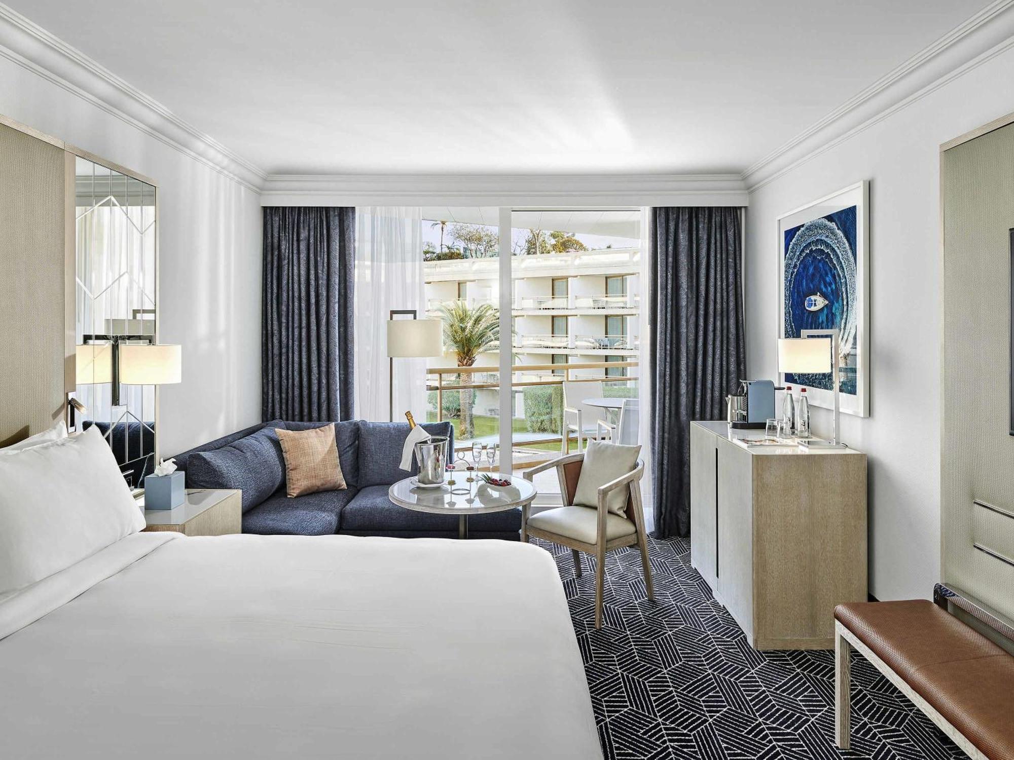 Fairmont Garden View 1 King Bed