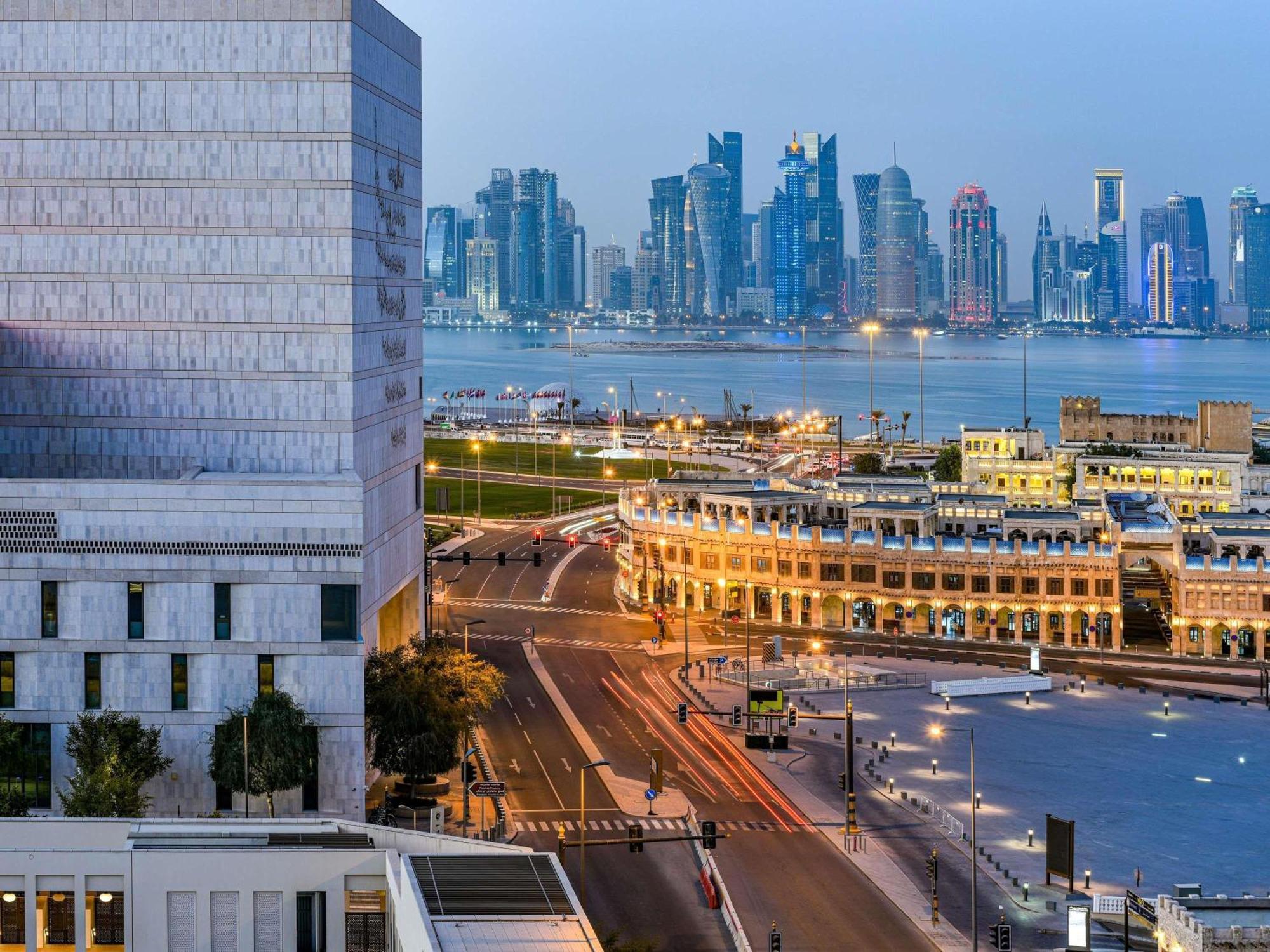 Superior King Room Corniche View