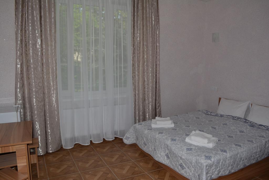 Doppelzimmer mit Balkon