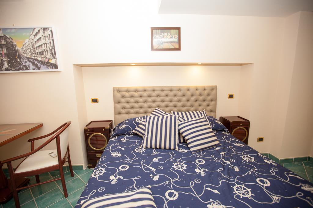 Single Room,339633988:JPEG