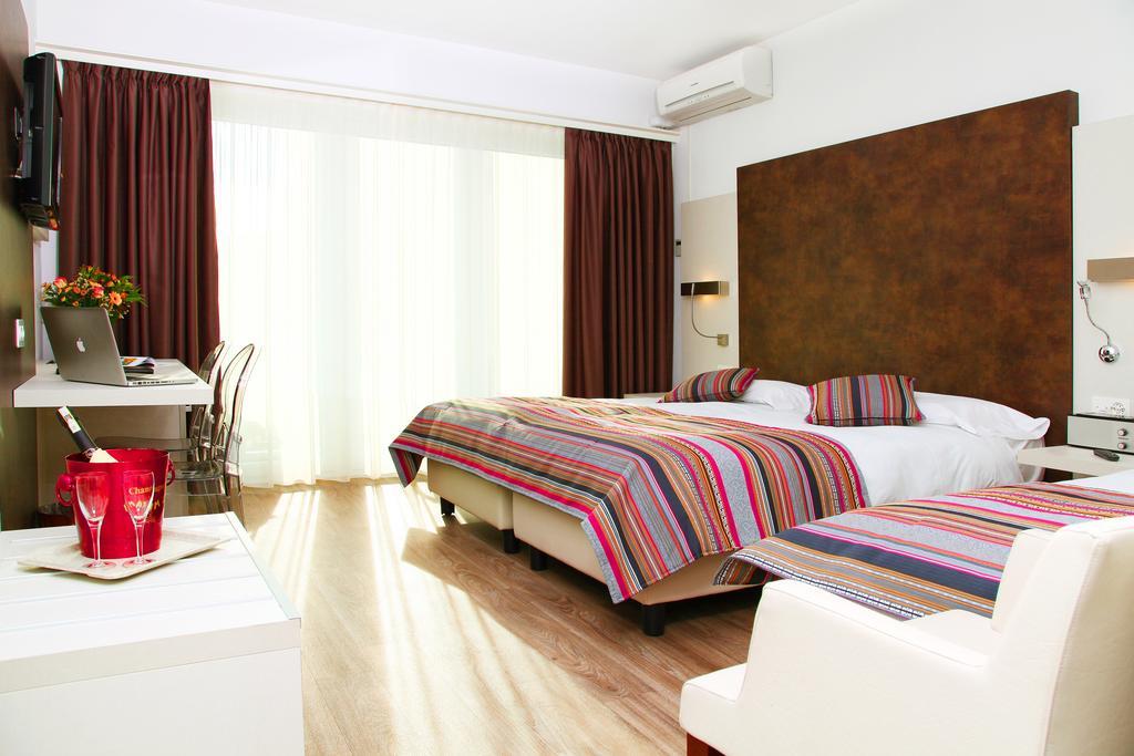 Chambre Triple avec Balcon