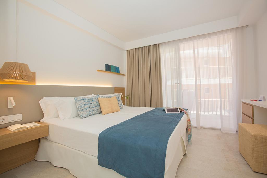 Twin Room,698949408:JPEG