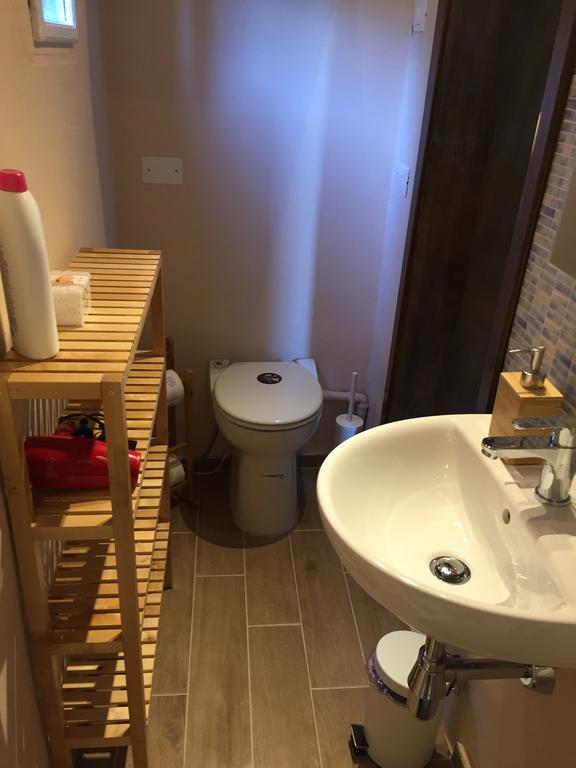 Double or Twin Room Private Bathroom