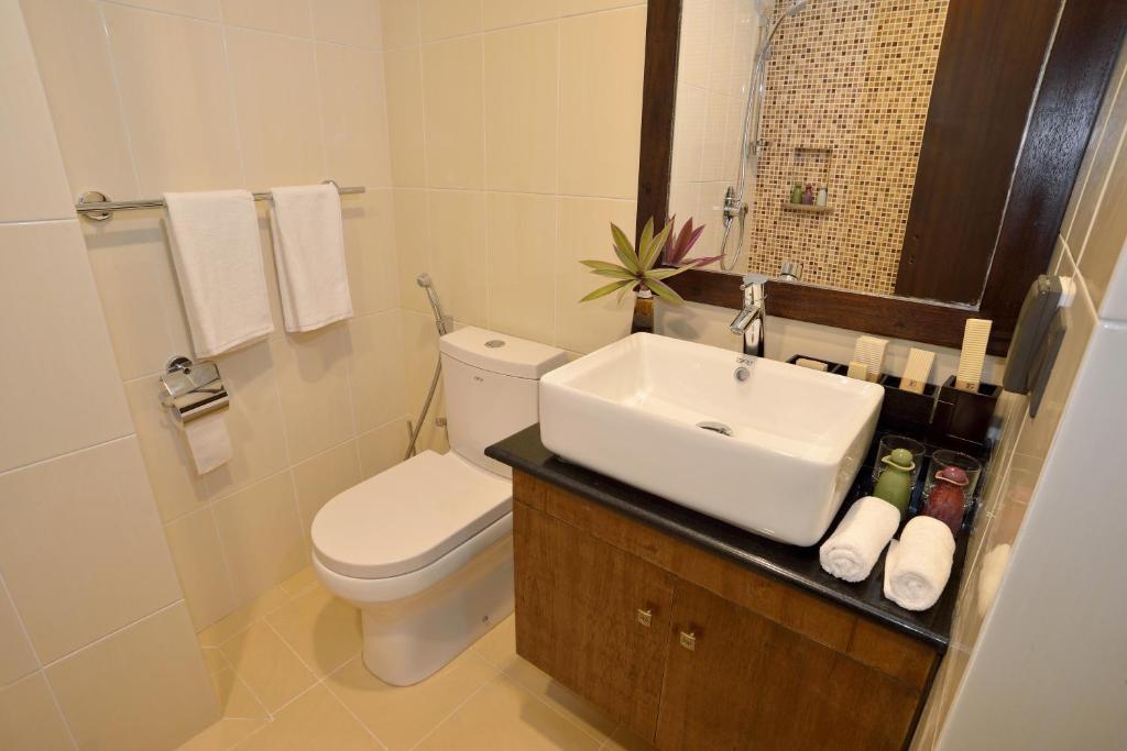 Superior Double Room (Free Return Airport Transfer, 10% off on Food & Beverage and Complimentary Gym Access)