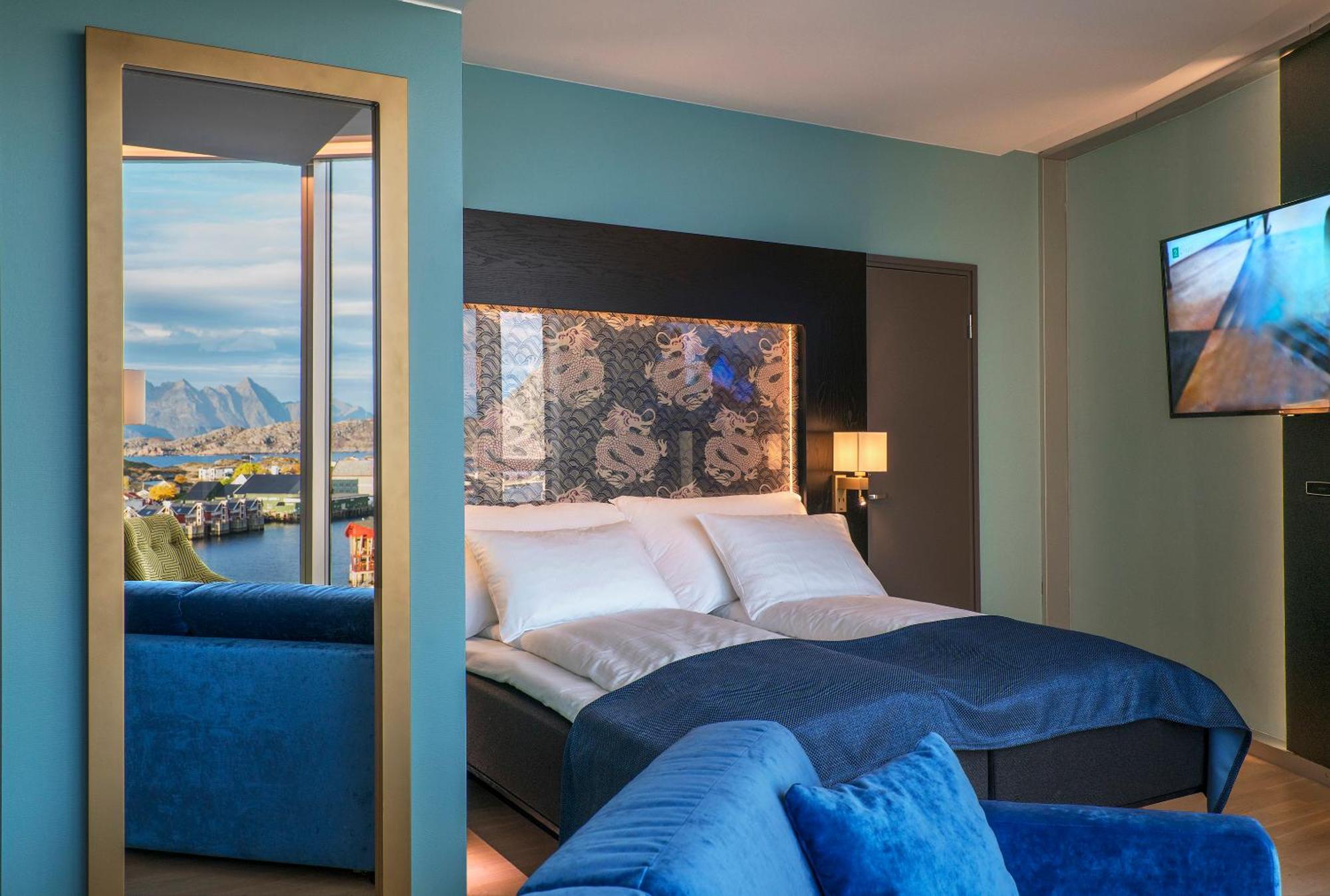 Corner Suite