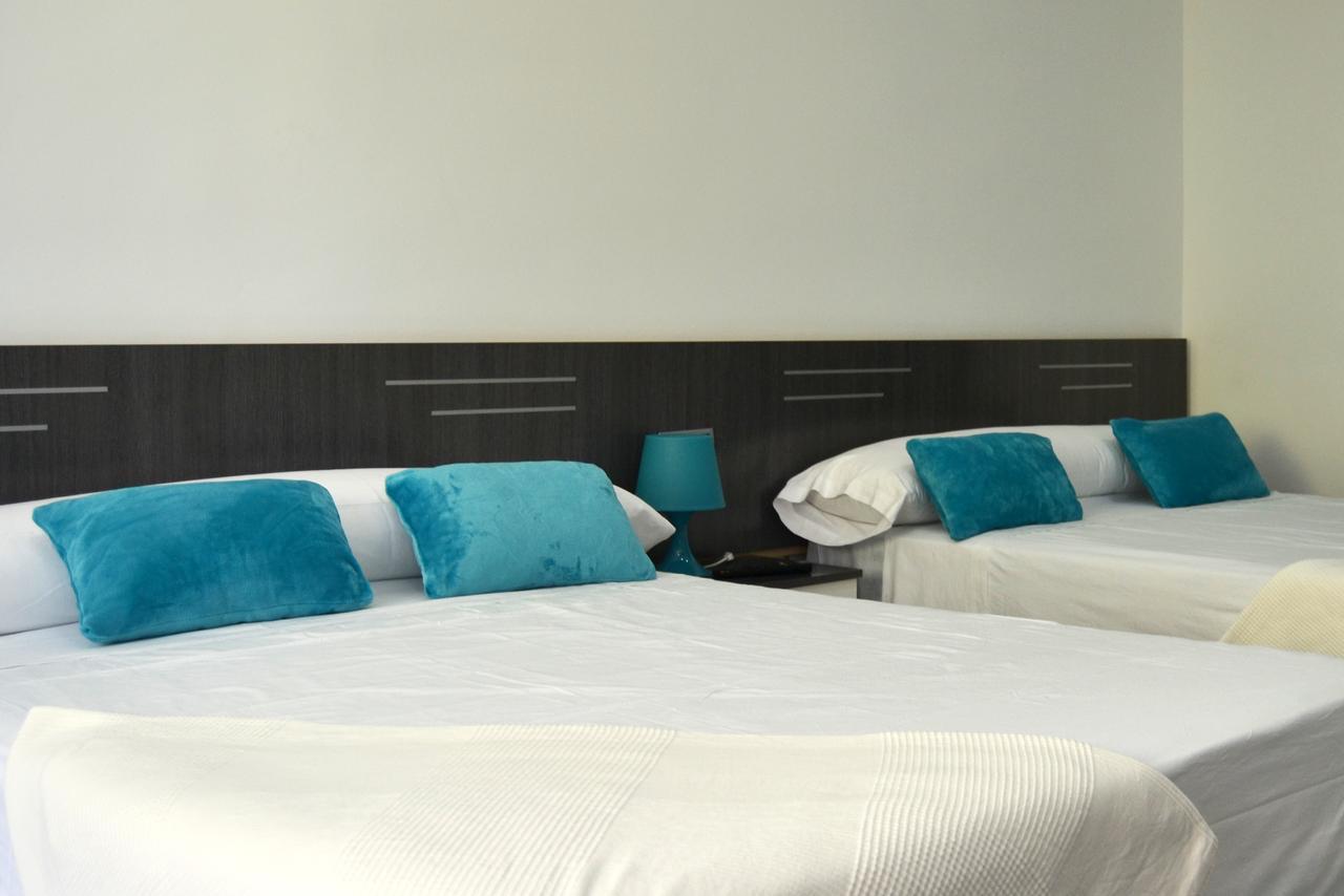 Double or Twin Room Private Bathroom