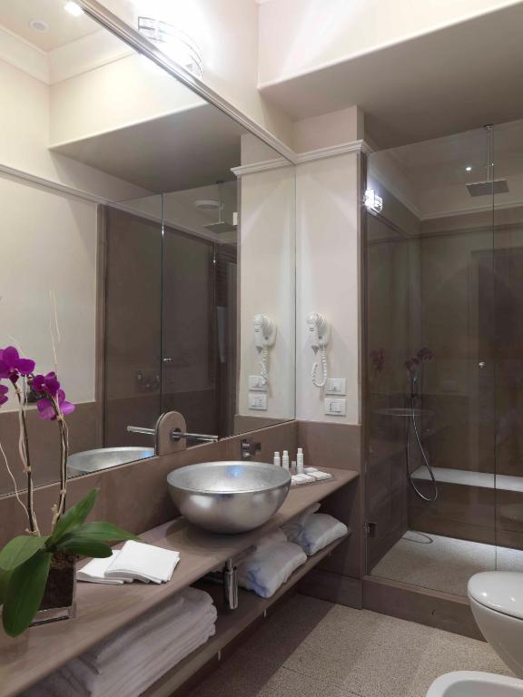 Deluxe Double or Twin Room,65939023:JPEG