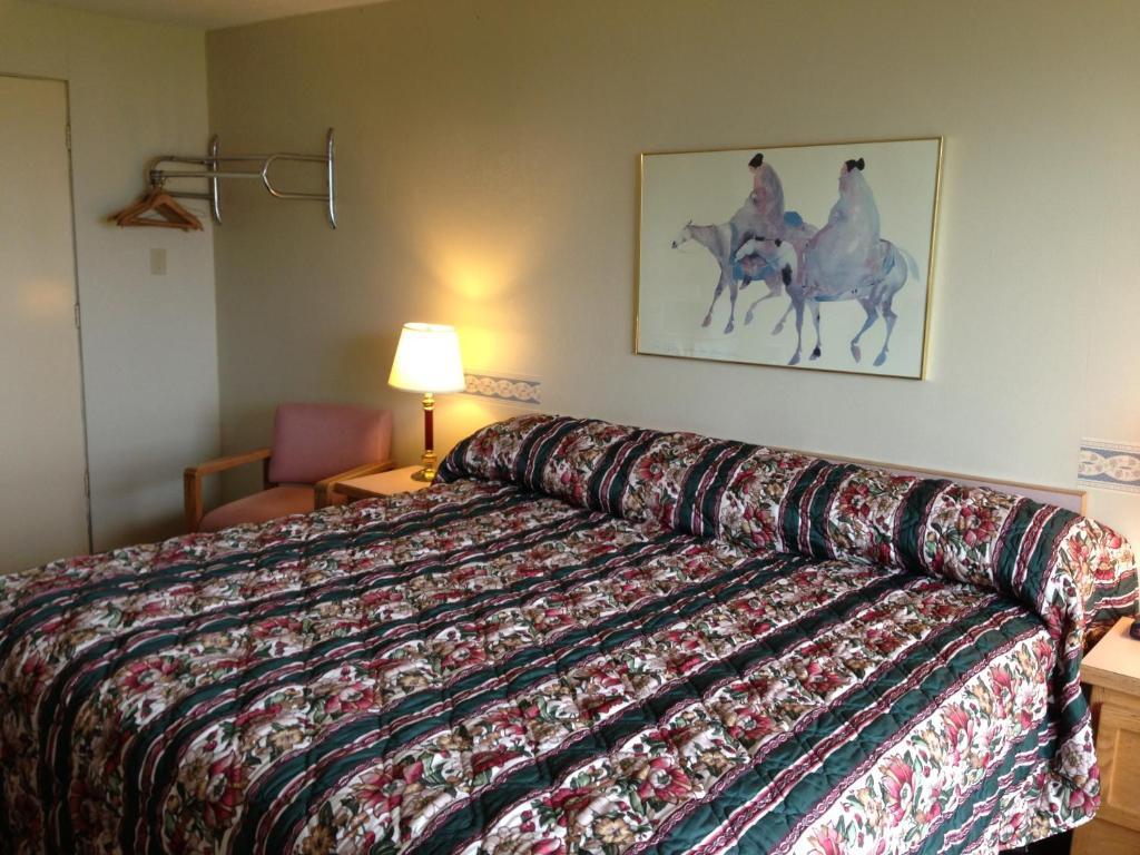 Room with One Bed with View
