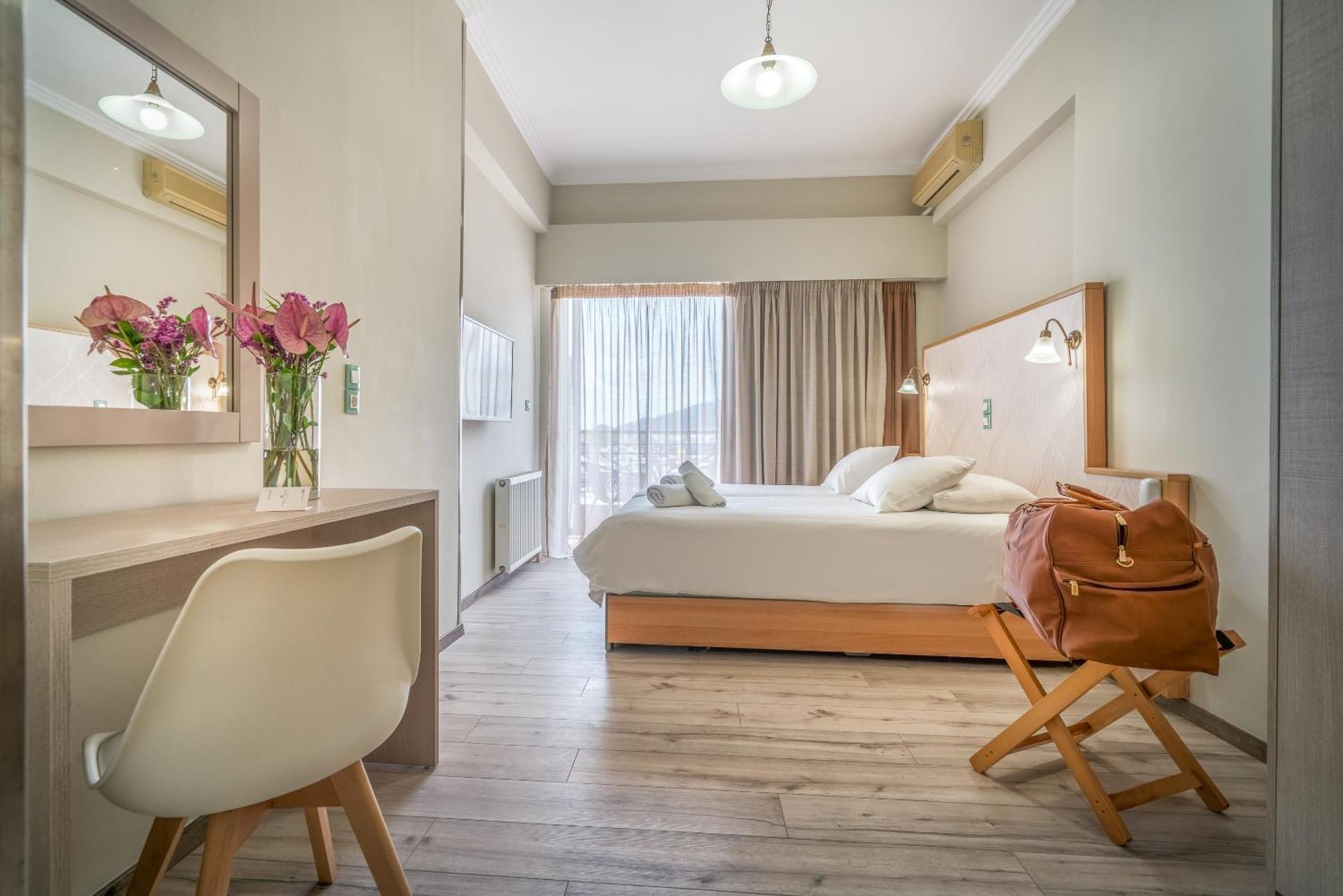 Double or Twin Room Sea View
