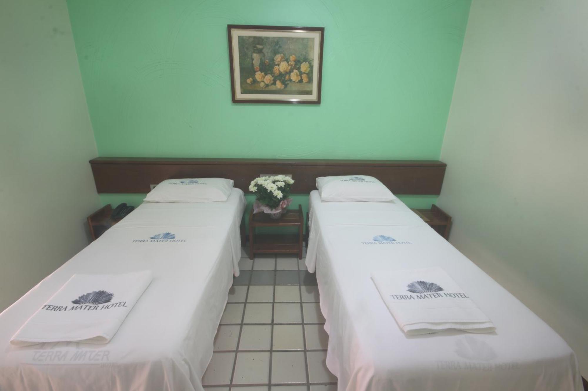 Large Double or Twin Room,714459313:JPEG