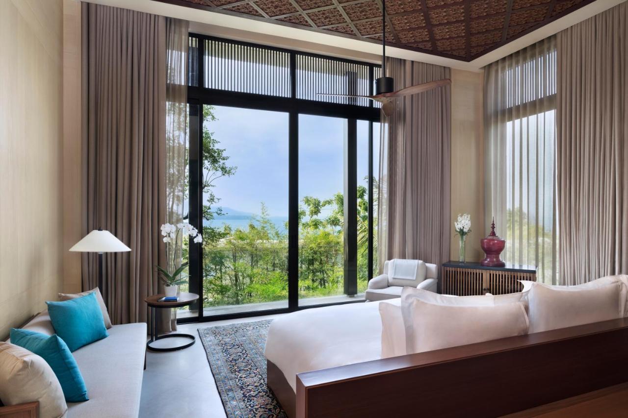 Three-Bedroom Sea View Residence