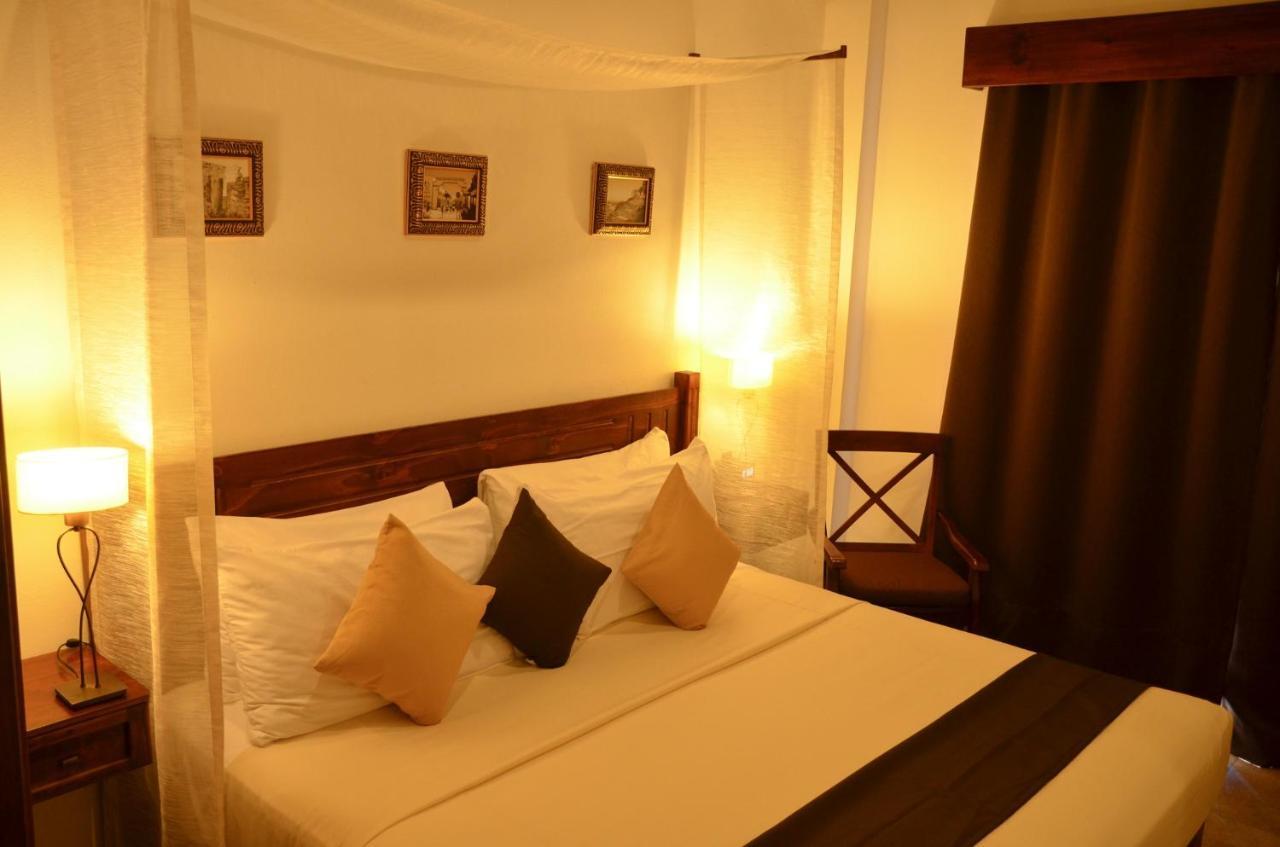 Deluxe Double Room with Balcony,742434718:JPEG
