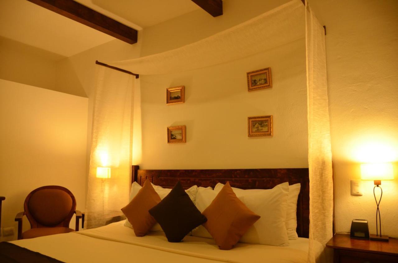 Deluxe Double Room Bath