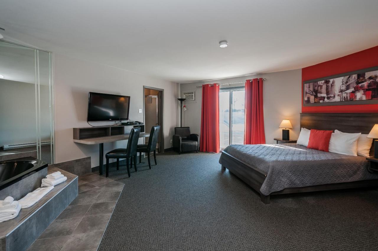 Queen Suite