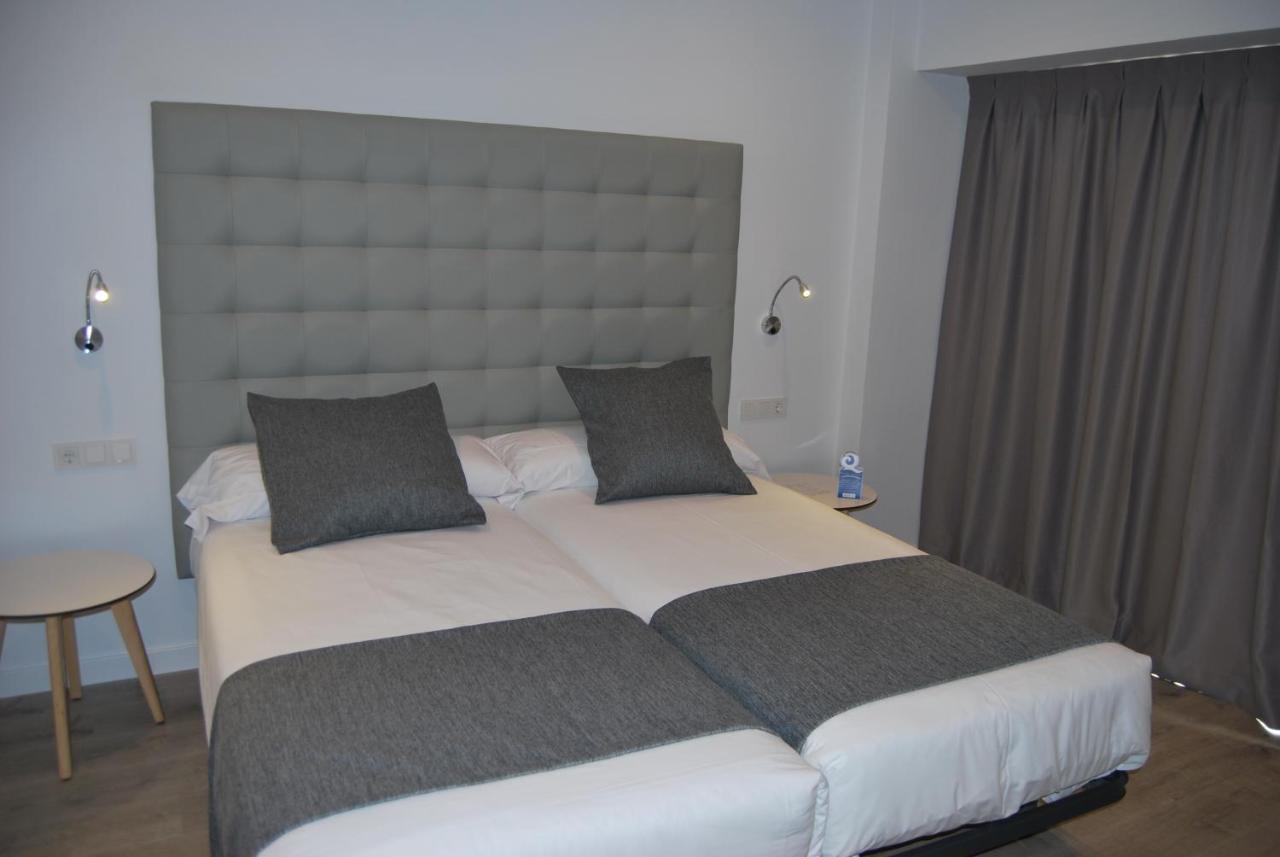 Twin Room,747363884:JPEG