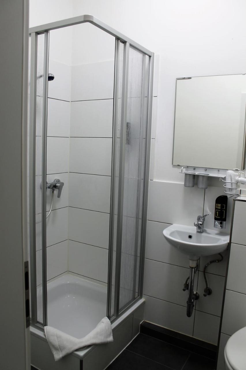 Standard Single Room,754230562:JPEG