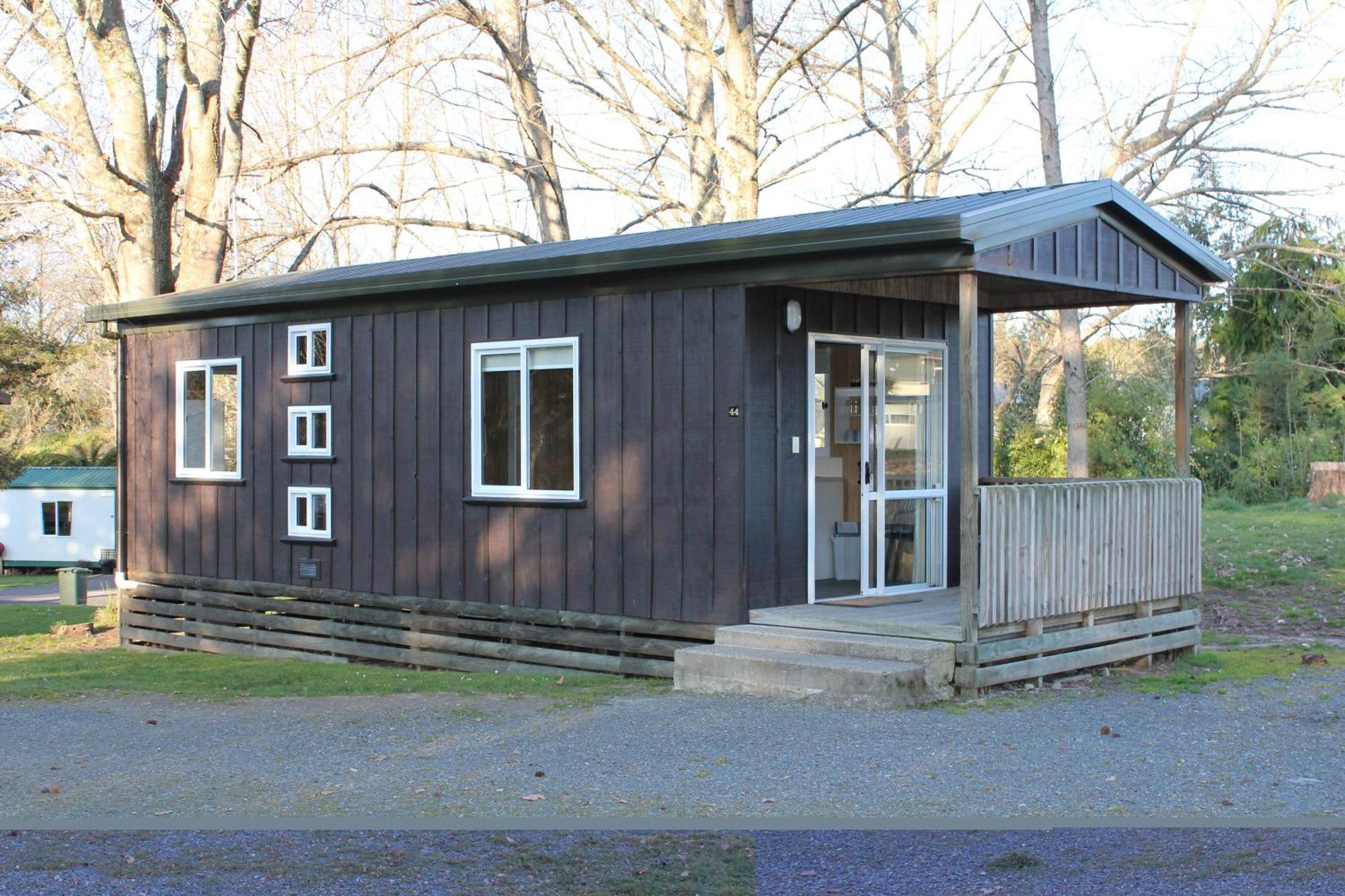 Blockhütte mit eigenem Bad und Küchenzeile