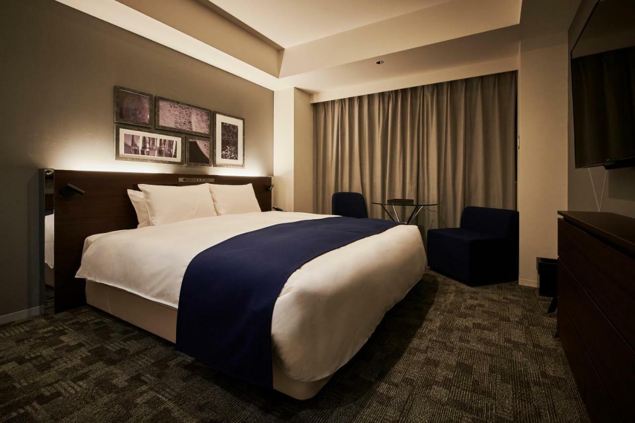 CROSS FLOOR - Double Room with Lounge Access,1187868649:JPEG