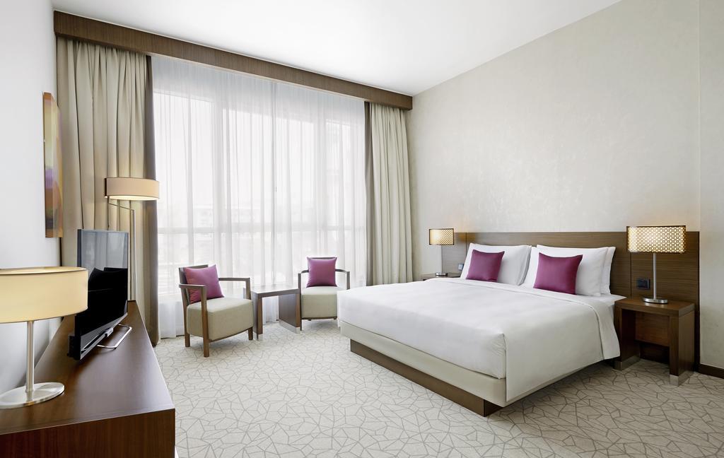 King Room with Sofa Bed and Pool View with Free Breakfast & (15% discount on F&B , SPA and Laundry)