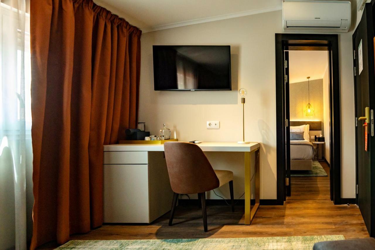 Deluxe Kamer (2 Volwassenen + 1 Kind)