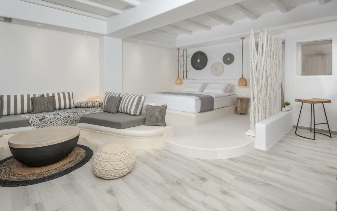 Suite with Hot Tub
