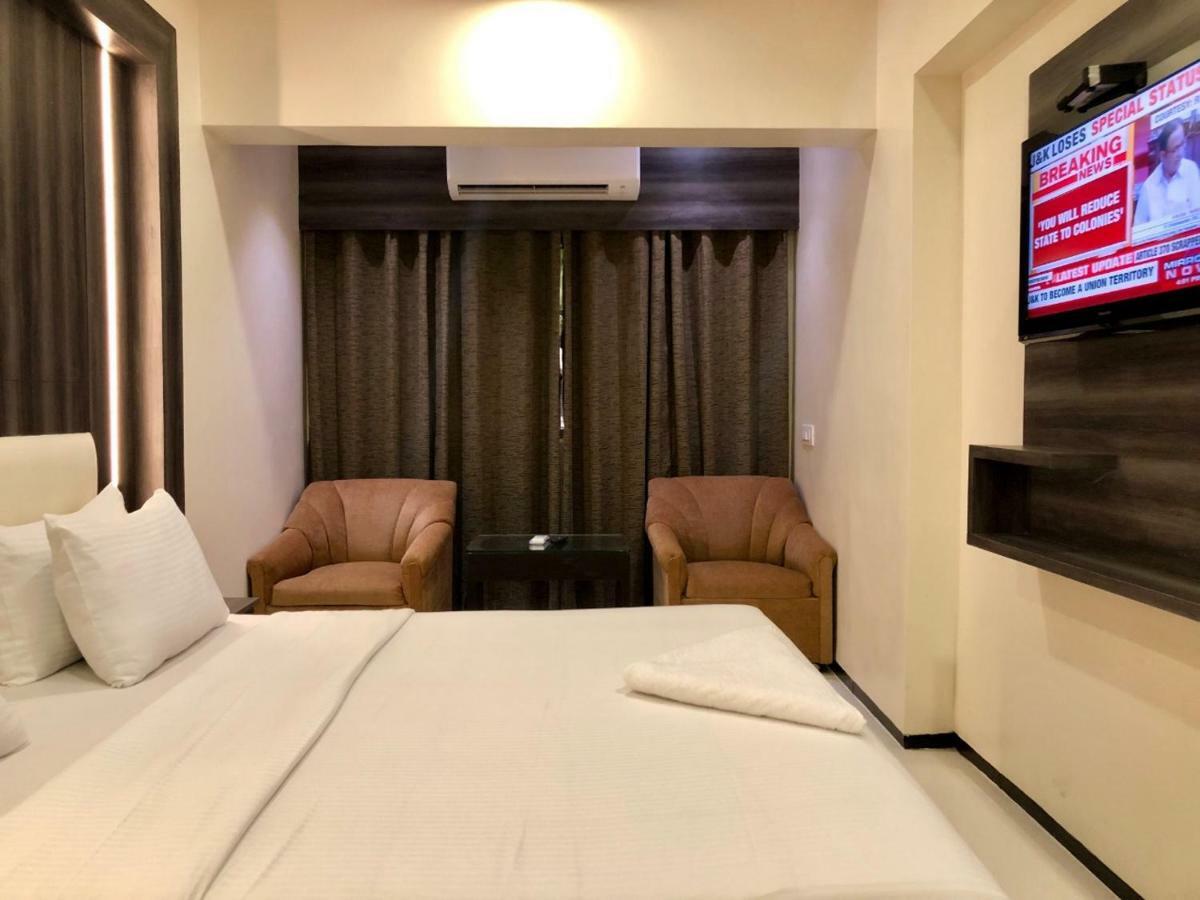 Double Room,846586886:JPEG
