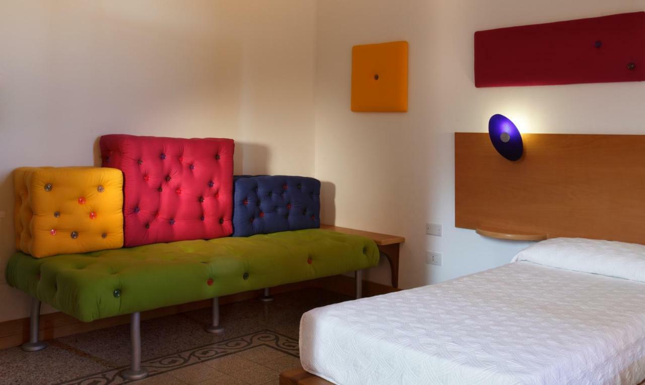 Double or Twin Room Sea View