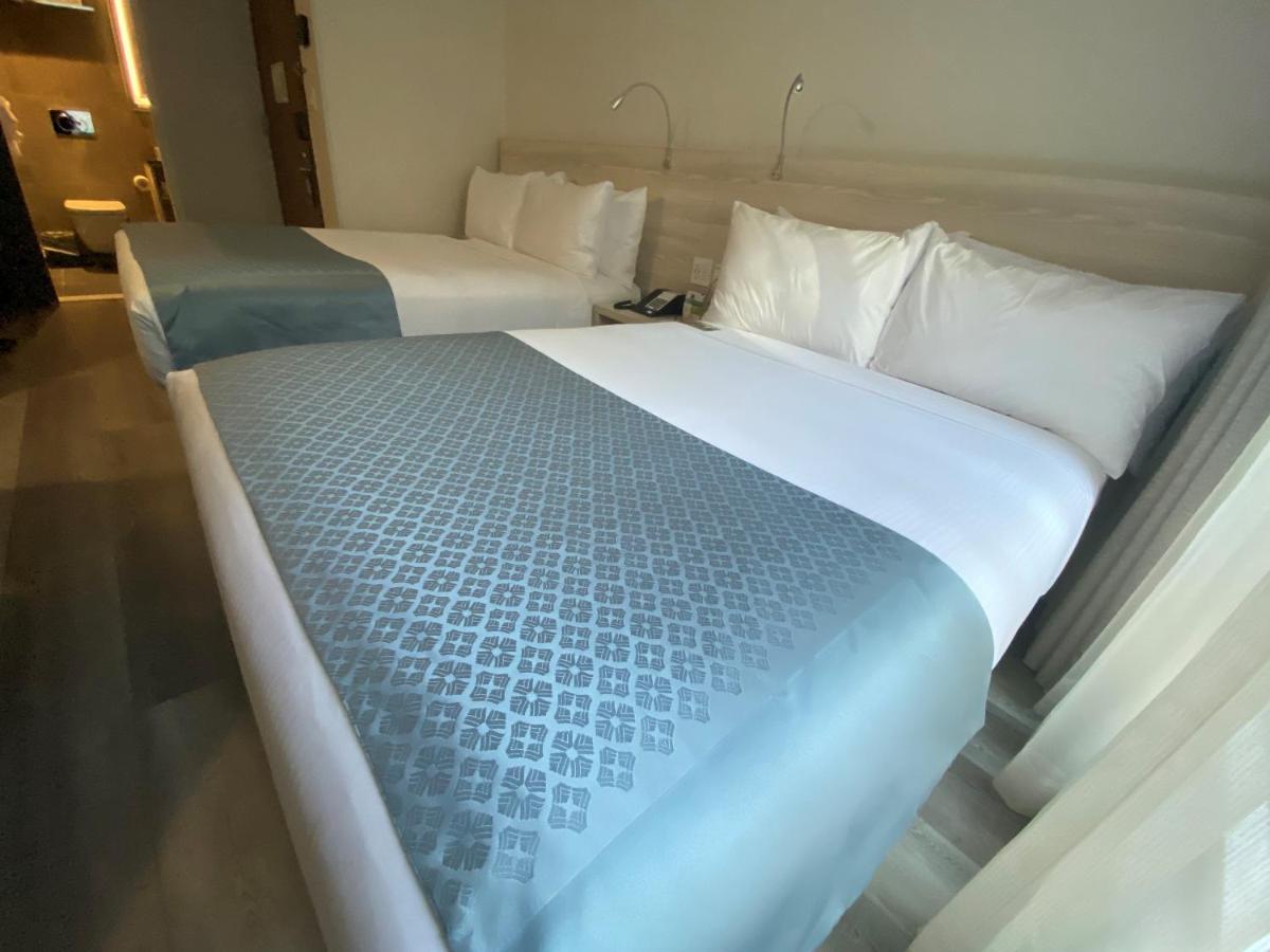 Double Room Two Double Beds View Non-Smoking,1009303489:JPEG