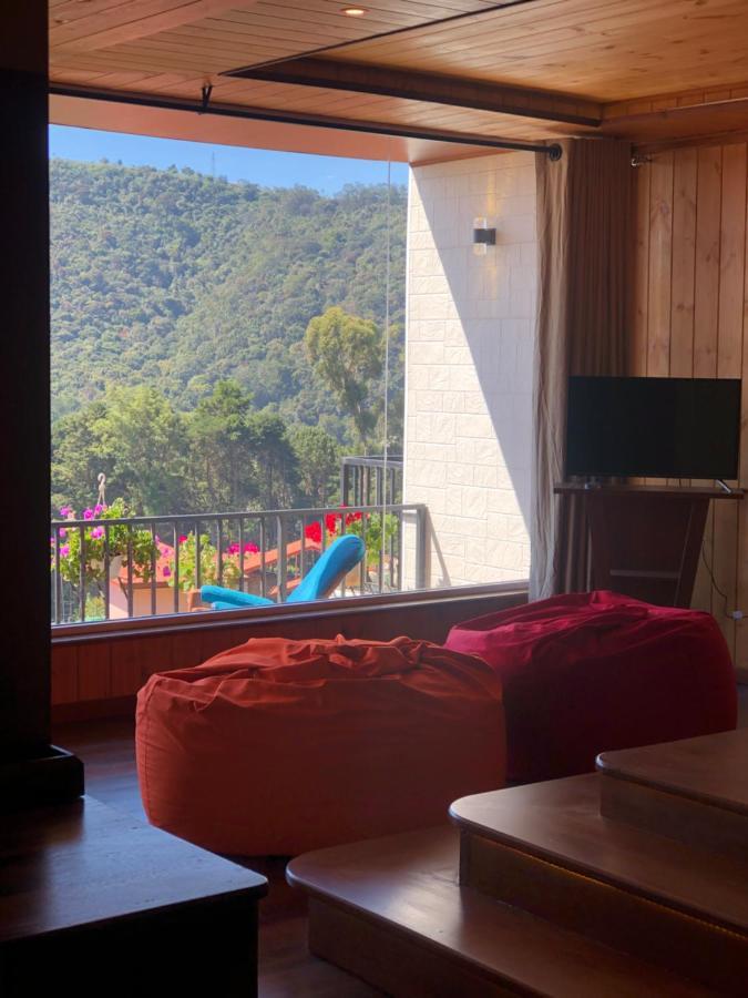 King Room Mountain View