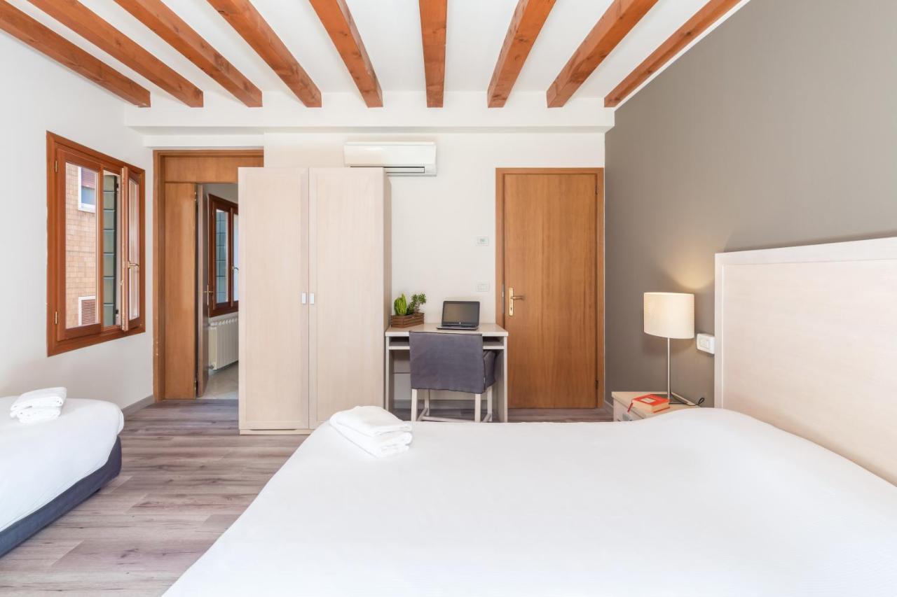 Quarto Triplo Econômico