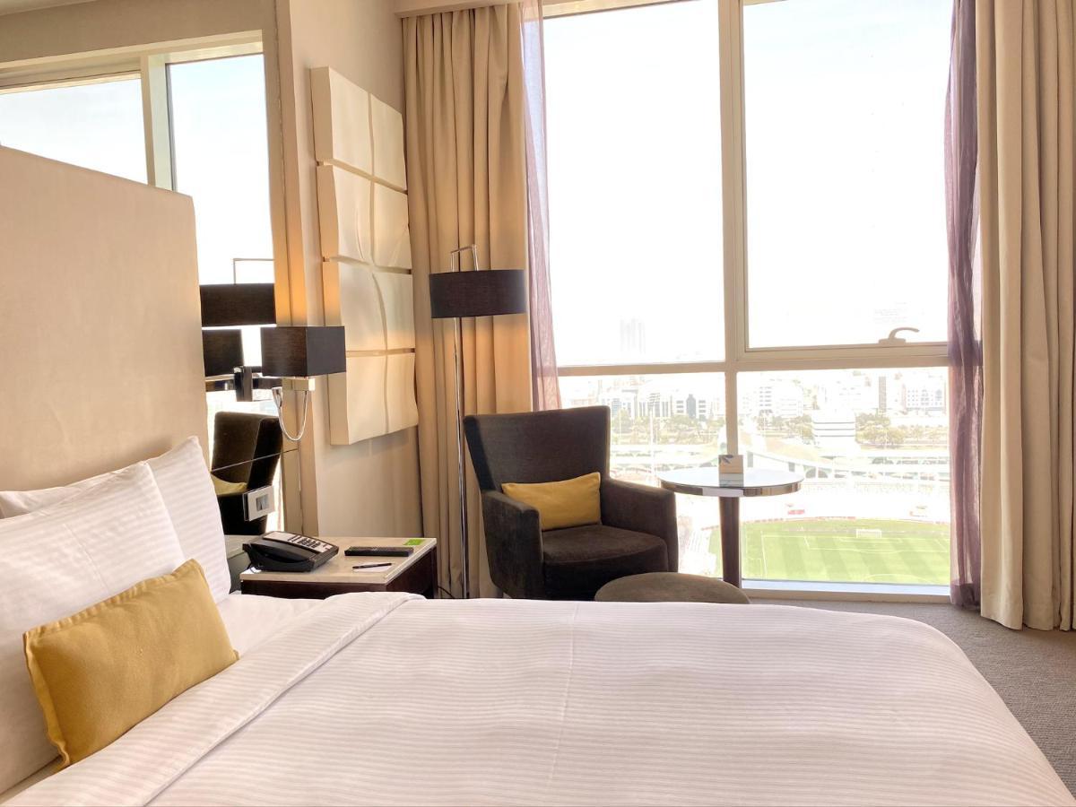 Camera Centro con Vista Stadio - Letto Queen-Size