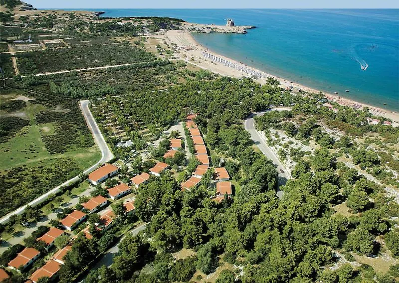 Villaggio Turistico Grotta Dell'Acqua-1