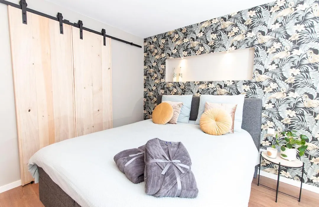 Eindhoven Inn-1