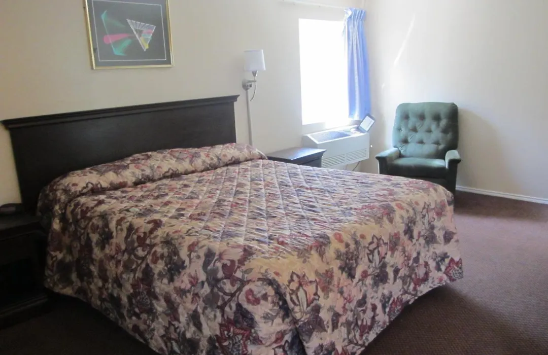 Super 8 By Wyndham Lubbock Civic Center North-1
