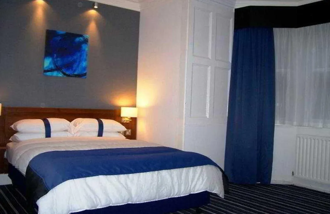 Piries Hotel-1