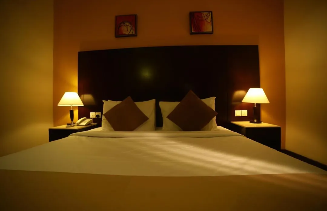 Hyde Park Hotel-1