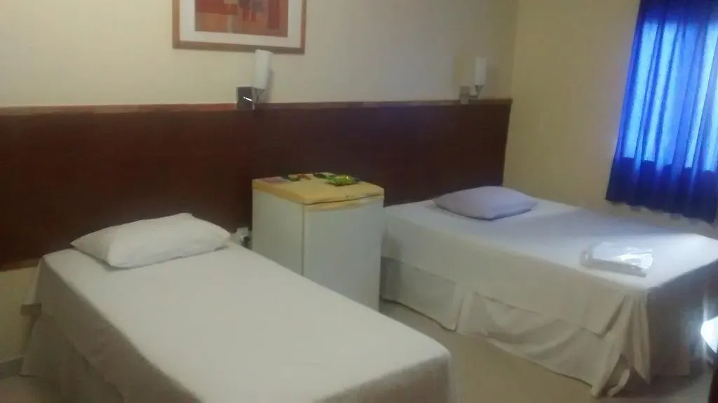 Hotel Dois Candangos-1