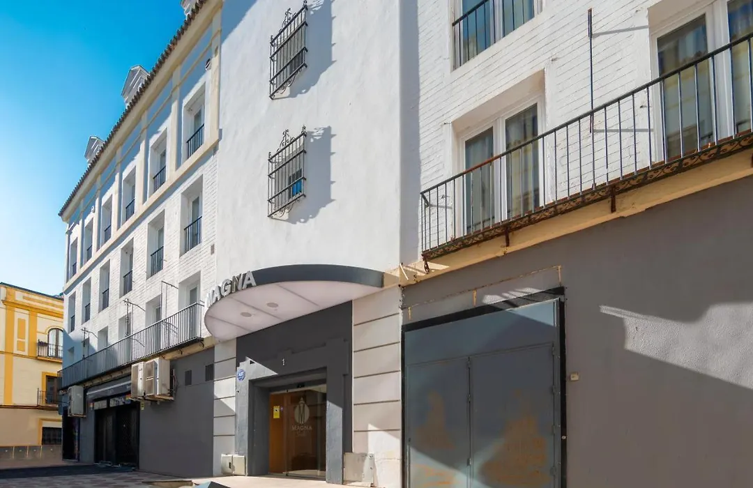 Apartamentos Magna Sevilla-1