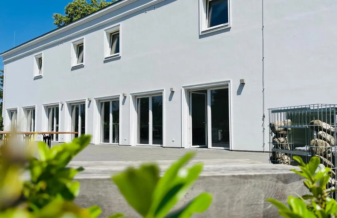 Stuckhotel Fettehenne-1