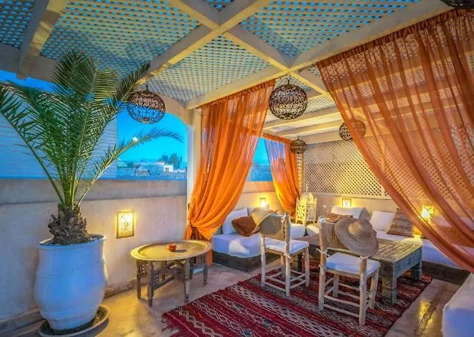 Riad Jaune Safran Entire House-1