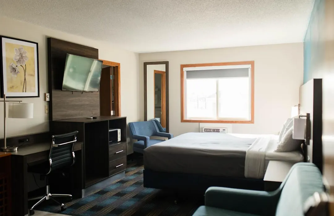 Travelodge By Wyndham Escanaba-1