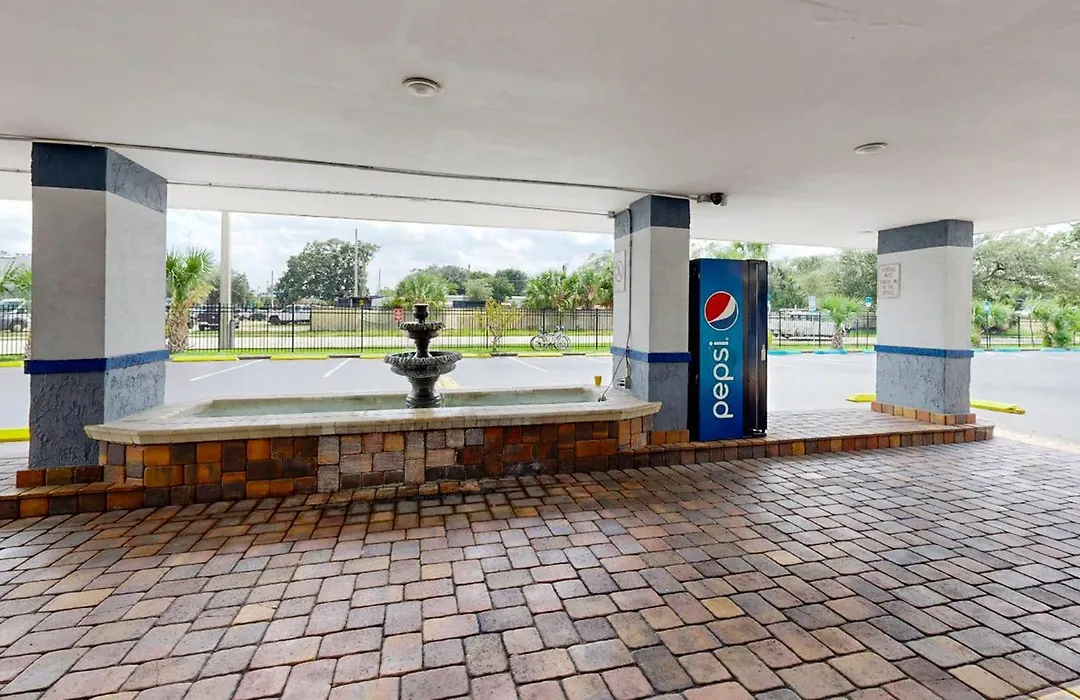 Days Inn By Wyndham Orlando Downtown-1
