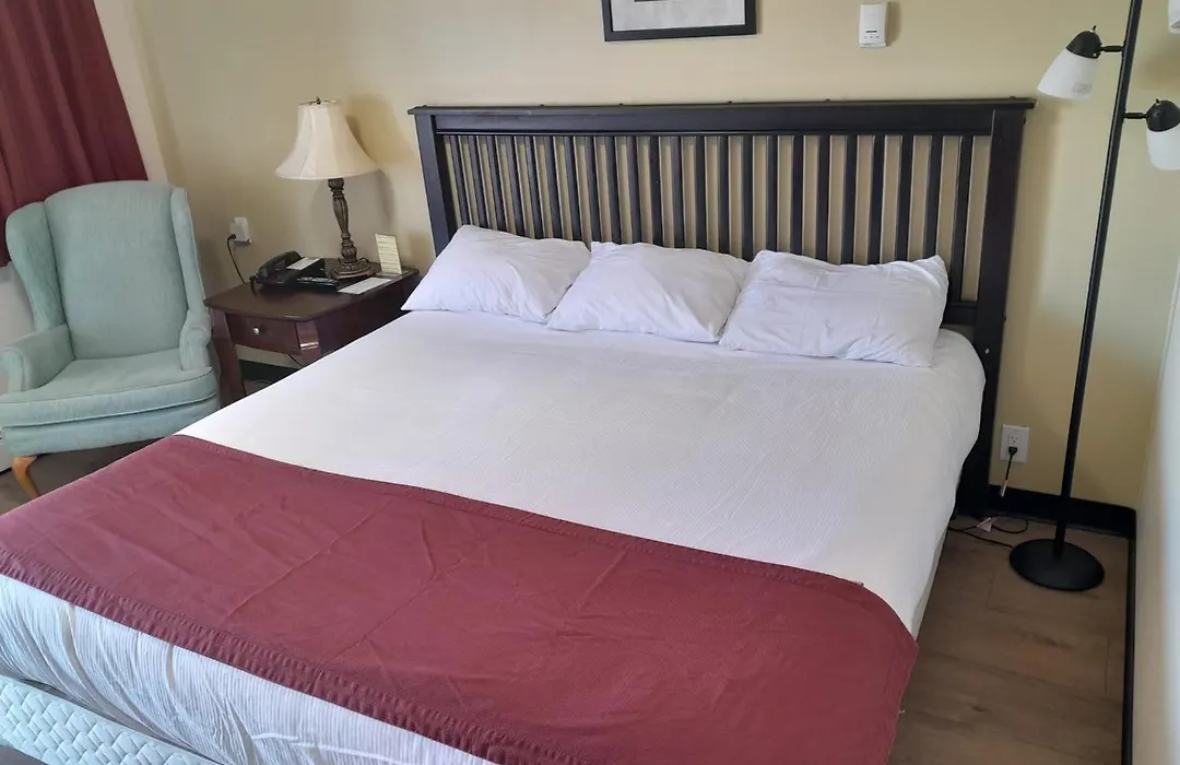 Travellers Motel-1