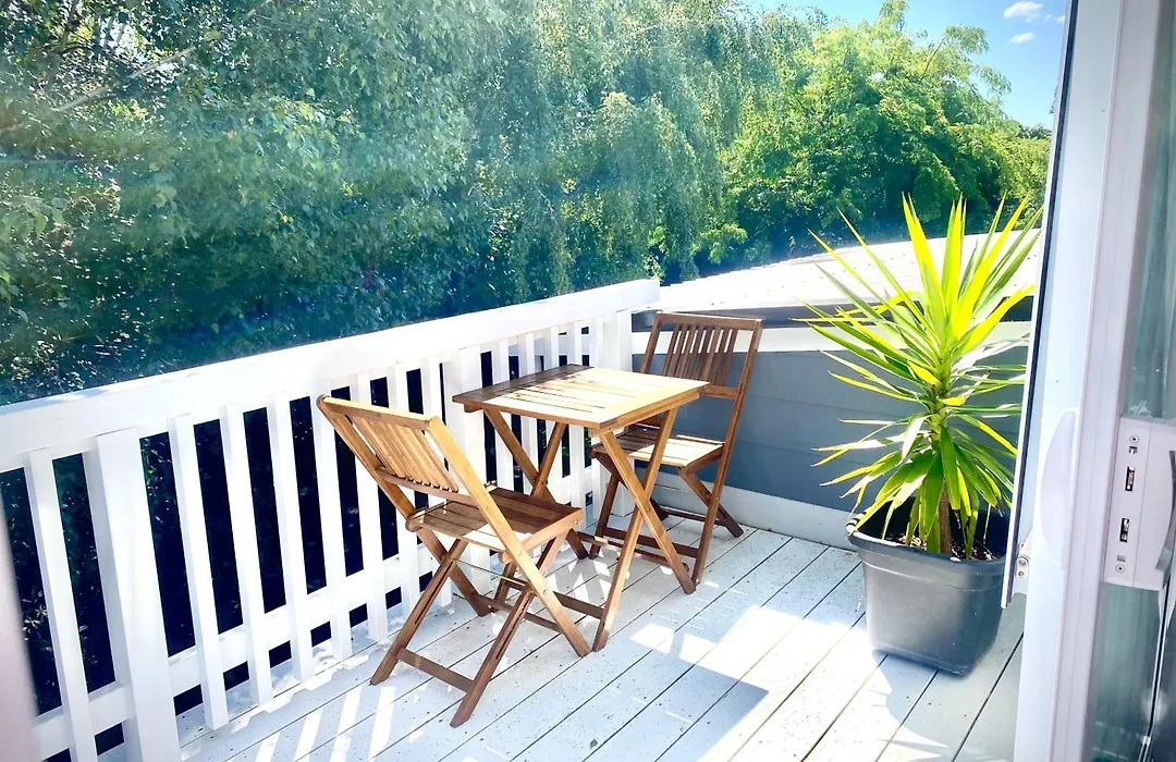 2 Mile Bay Guesthouse-1